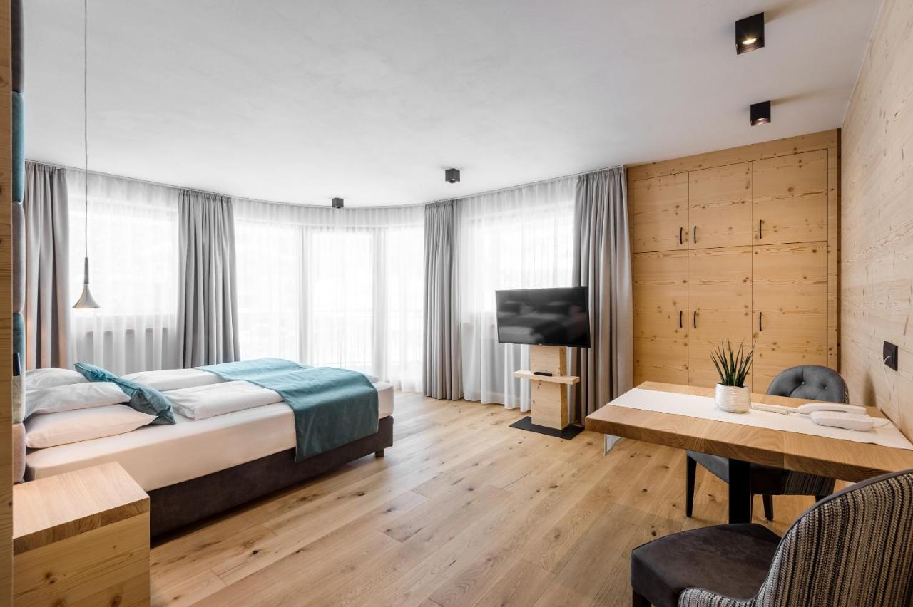 Hotel Arkadia - "Adults Only" 科瓦拉因巴迪亚 外观 照片